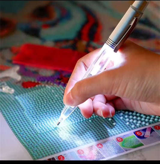 Caneta Aplicadora com Luz LED para Pintura Diamante | Precisão e Brilho na Sua Arte